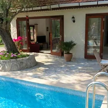 Villa Marmaris Sleeps 6 Pool Air Con Wifi